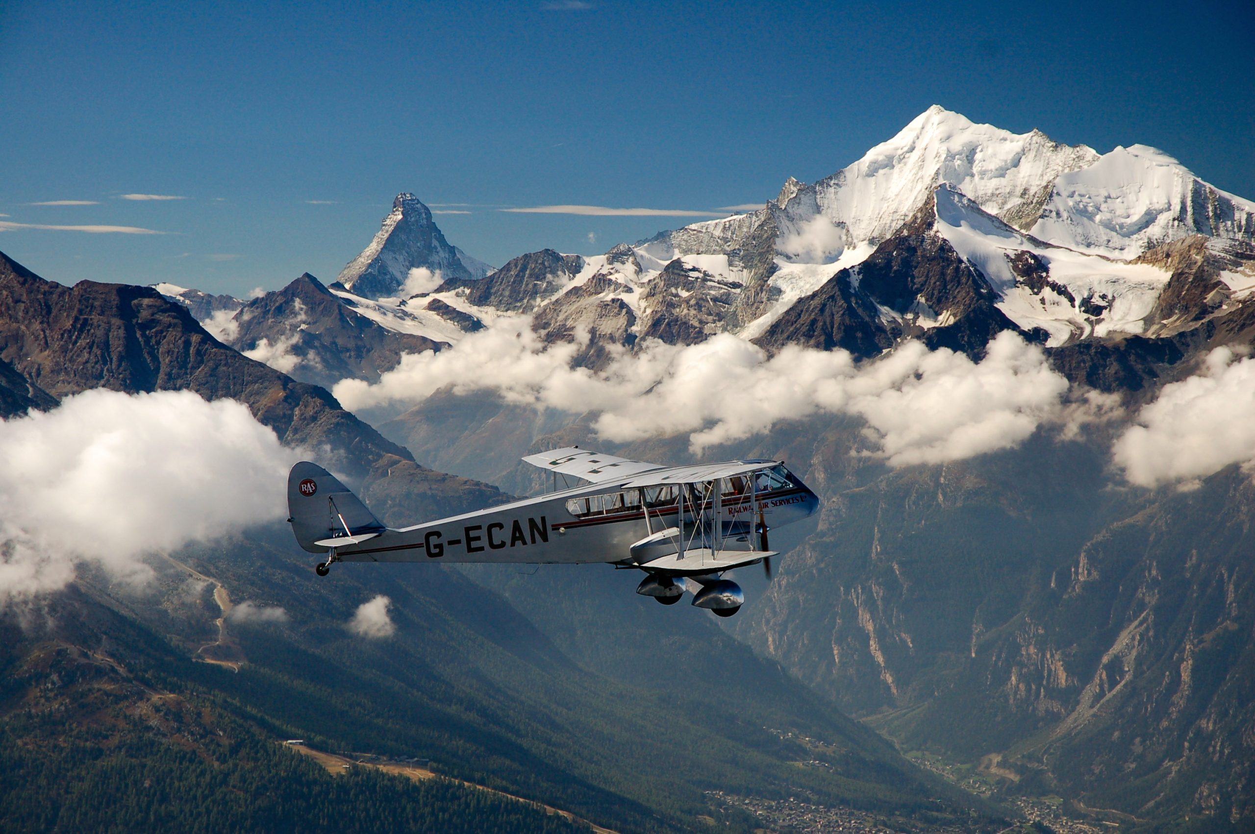 Royal Air Squadron aircraft in the Himalayas